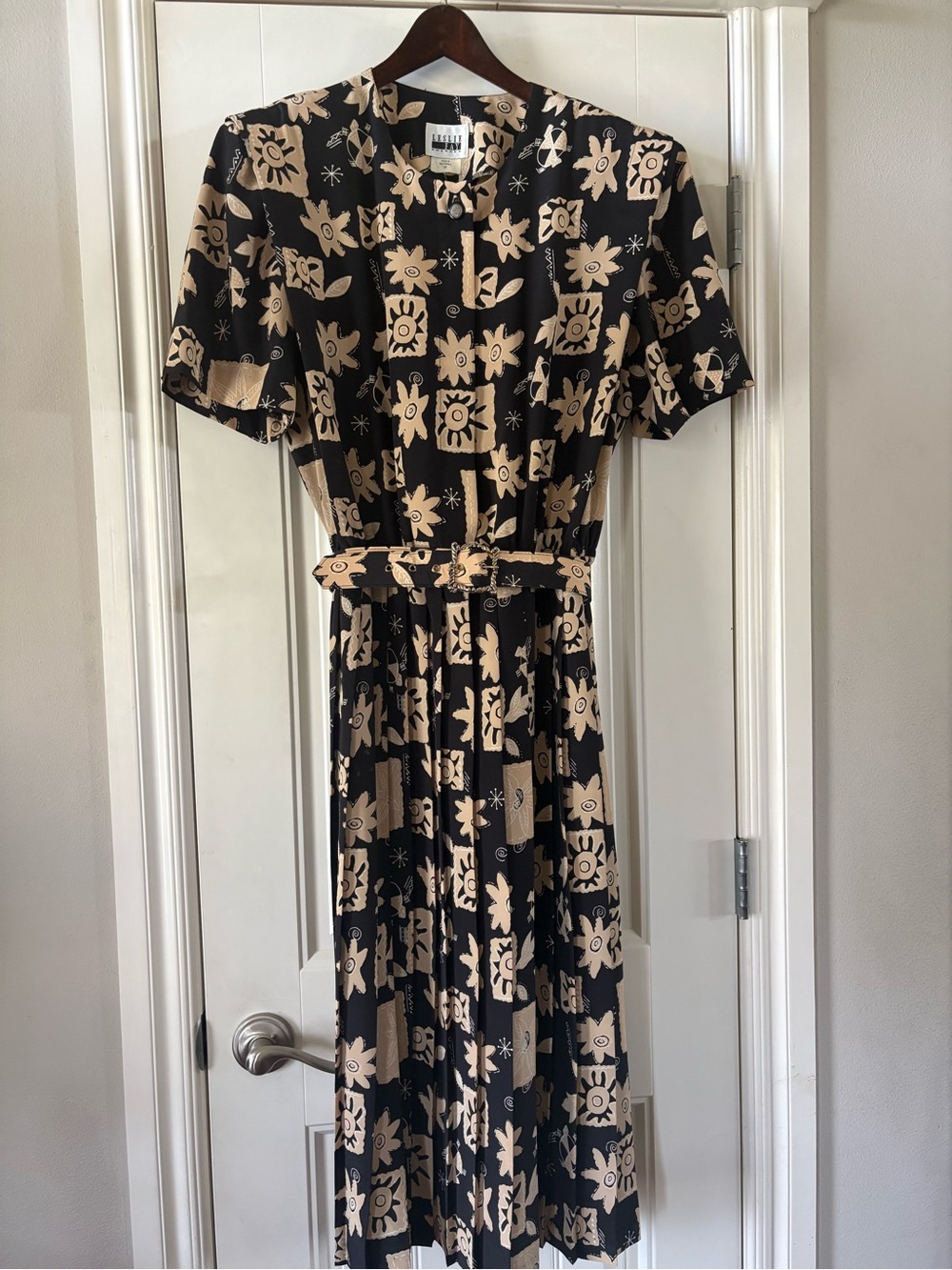 Leslie Fay Black Midi Dress with Beige Floral Print and Belt